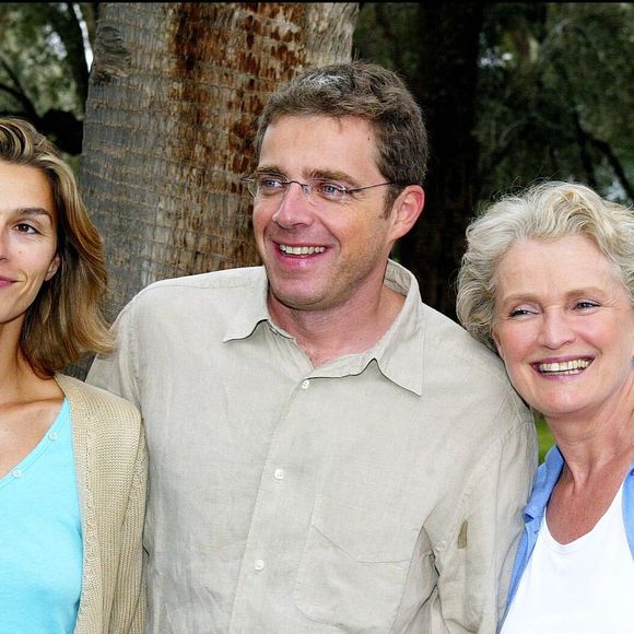Marie-Christine Barrault et son fils David dans les jardins de la Mamounia pour le Festival du film de Marrakech. 

© Bestimage
