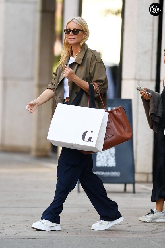 Le premier établissement Goop Kitchen ouvrira lundi 31 août 2026 à San Diego, en Californie, a annoncé Gwyneth Paltrow sur Instagram.

Gwyneth Paltrow quitte le magasin Goop après une virée shopping à New York.

Backgrid USA / Bestimage