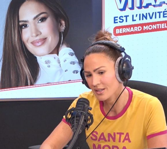 Vitaa face à Bernard Montiel dans l'émission "1 heure avec..." sur RFM qui sera diffusée ce samedi 31 mai 2025. (Capture d'écran)