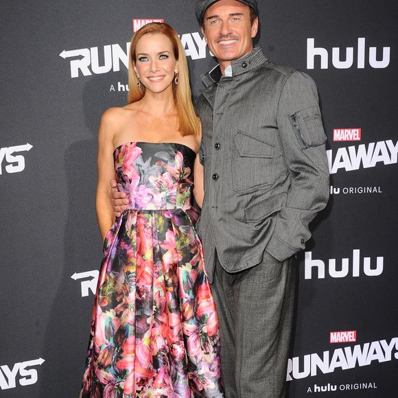 Annie Wersching et Julian McMahon à la première de Marvel's Runaways au Regency Bruin Theatre de Los Angeles, le 16 novembre 2017. Photo par Sara de Boer/Startraks/ABACAPRESS.COM