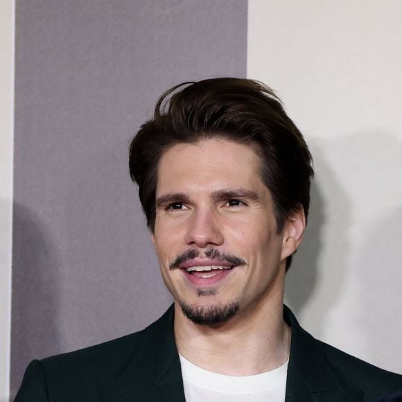 Exclusif - François Civil - Les acteurs du film "Les Trois Mousquetaires : D'Artagnan" à l'avant-première aux Invalides à Paris le 21 mars 2023.

© Jacovides / Guirec / Moreau / Bestimage