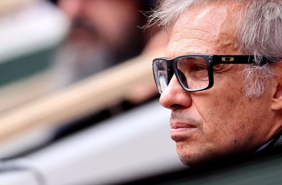 Paul Belmondo dans les tribunes des Internationaux de France de tennis de Roland Garros 2024 à Paris © Jacovides-Moreau/Bestimage