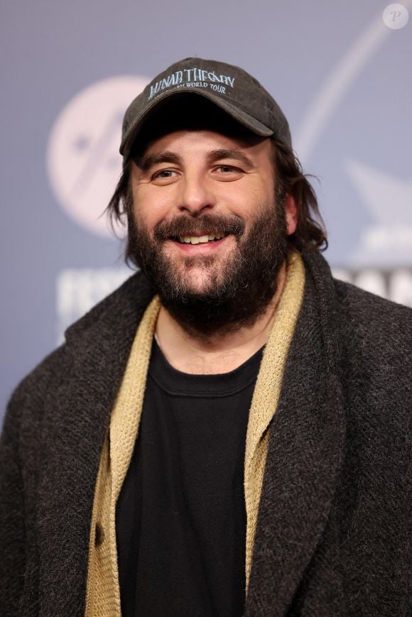 Vincent Macaigne - Tapis rouge lors du 29ème Festival International du Film de Comédie de l'Alpe d'Huez le 20 Janvier 2026. © Dominique Jacovides/Bestimage
