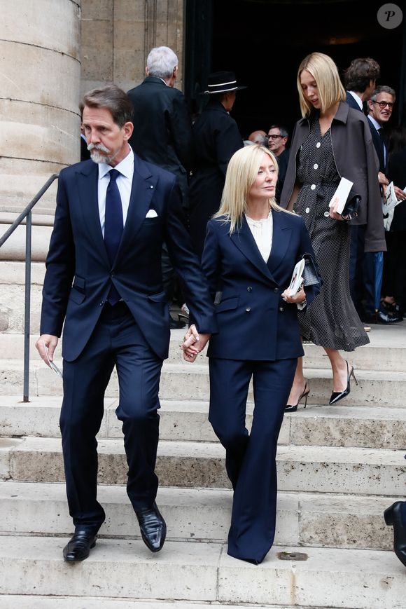 Exclusif - Le prince Paul (Pavlos) de Grèce, sa femme la princesse Marie Chantal et La princesse María Olympía de Grèce à la sortie de la messe hommage à Doris Brynner en l'église Saint-Philippe-du-Roule à Paris le 4 juin 2025.

© Christophe Clovis / Bestimage