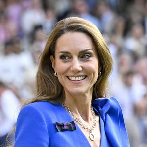 Cette année-là, Kate Middleton avait elle-même accompagné un chant de Noël… au piano !

Catherine (Kate) Middleton, princesse de Galles - Personnalités à la finale homme du tournoi de tennis de Wimbledon le 13 juillet 2025.

© Chryslène Caillaud / PsnewZ / Bestimage