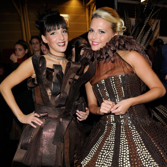 Exclusive - Kelly Vedovelli, Erika Moulet, en coulisses lors du spectacle d'ouverture du 20ème 'Salon du Chocolat' qui s'est tenu à la Porte de Versailles à Paris, France, le 28 octobre 2014. Photo by Alban Wyters/ABACAPRESS.COM