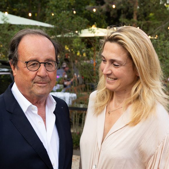 A ce moment-là, François Hollande n'était pas un coeur à prendre.

François Hollande et Julie Gayet assistent au Festiv4L Signe Renault au Chalet des Iles le 23 juin 2025 à Paris, France. Photo by Nasser Berzane/ABACAPRESS.COM