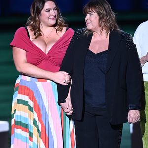 Exclusif - Michele Bernier et sa fille Charlotte Gaccio - Surprises - Enregistrement de l'émission "La chanson secrète", présentée par N.Aliagas et diffusée le 29 décembre sur TF1
© Guillaume Gaffiot-Cyril Moreau / Bestimage