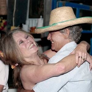 Archives - Brigitte Bardot et Bernard d'Ormale. Photo par Agence / Bestimage