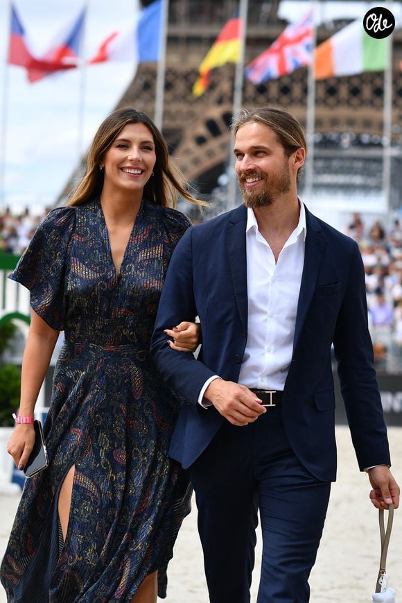 Le couple s’est même promis de ne jamais envisager une séparation tant que leurs nuits resteraient compliquées.

Camille Cerf, miss France 2015 et ambassadrice LPEJ 2022 et son compagnon Théo Fleury - Reconnaissance des invités people du prix Saint Laurent Eiffel Challenge lors du "Longines Paris Eiffel Jumping" au Champ de Mars à Paris le 26 juin 2022 © Gorassini / Perusseau / Tribeca / Bestimage