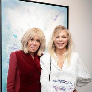 C'était notamment le cas mardi 29 avril lors du vernissage de l'exposition de Danhôo et de Laurence Auzière à la galerie A2Z Art Gallery, à Paris

Exclusif - Brigitte Macron, Laurence Auzière (Laurence Graffensttaden) lors du vernissage de l'exposition de Danhôo à la galerie A2Z Art Gallery à Paris le 29 avril 2025.

© Jack Tribeca / Bestimage