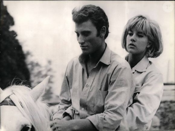 Archives - Johnny Hallyday et Sylvie Vartan sur le tournage du film "D'où viens-tu Johnny ?". Le 6 juin 1963
© Keystone Press Agency / Zuma Press / Bestimage