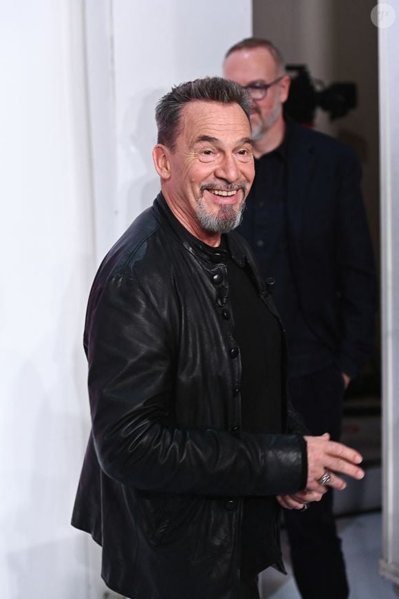 Exclusif - Florent Pagny - Enregistrement de l'émission "Vivement dimanche" au studio Gabriel à Paris, le 10 novembre 2023, présentée par M.Drucker et diffusée le 26 novembre 2023 sur France 3. © Guillaume Gaffiot / Bestimage