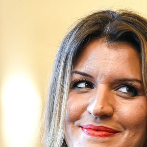 C’est dans la plus grande discrétion qu’ils ont décidé de célébrer leur union en Sicile, comme elle a pu le révéler sur son compte Instagram ce samedi 2 août 2025.

Marlène Schiappa lors de la cérémonie de remise du Prix Ilan Halimi récompensant des jeunes de moins de 25 ans engagés dans la lutte contre les préjugés racistes et antisémites, au ministère de la Justice, à Paris, France, le 13 février 2023. Photo par Victor Joly/ABACAPRESS.COM