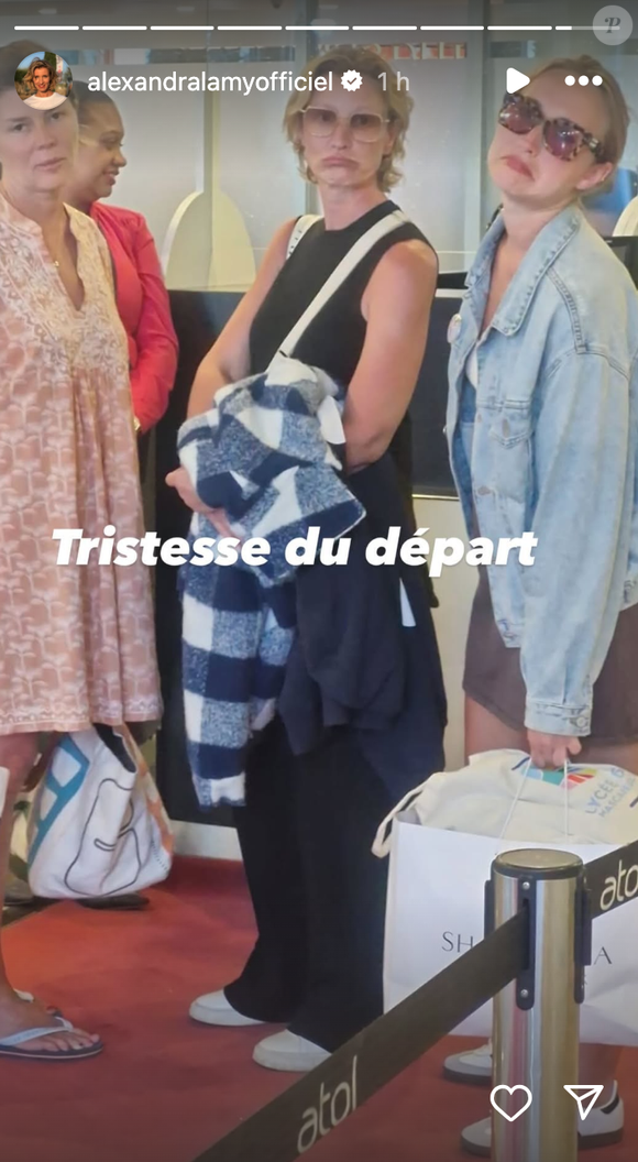 Mère et fille semblaient d'ailleurs très déprimées à l'idée de quitter cet endroit paradisiaque, comme elles l'ont montré sur Instagram

Alexandra Lamy en compagnie de sa fille Chloé Jouannet à l'Île Maurice dans le cadre du Festival international du film au féminin.