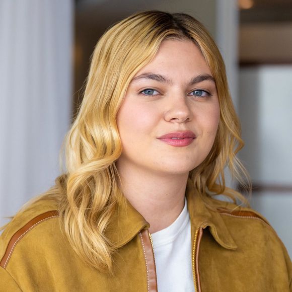 Louane Emera - Les candidats de l’Eurovision avaient rendez-vous à Amsterdam aux Pays-Bas pour défendre leurs chansons auprès des fans, le 5 avril 2025 @Backgrid USA / Bestimage