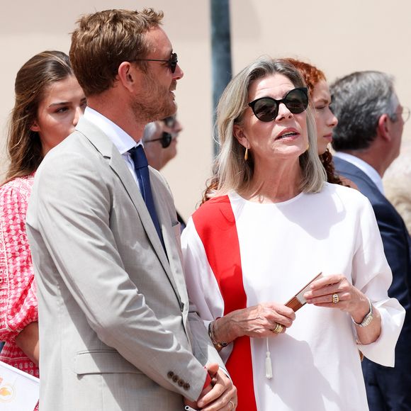 Le fils de Caroline de Monaco a remporté le championnat britannique IRC à bord d’un bateau prénommé Jolt 6

Pierre Casiraghi et sa mère la princesse Caroline de Hanovre lors du relais de la Flamme Olympique des Jeux olympiques d'été de Paris 2024 à Monaco, le 18 juin 2024. Paris se prépare à accueillir les XXXIIIèmes Jeux Olympiques d'été, du 26 juillet au 11 août 2024. 
© Claudia Albuquerque / Bestimage