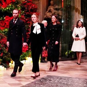 James Middleton et son épouse Alizee Thevenet, Pippa Middleton et Carole Middleton lors de la cérémonie de Noël à l'abbaye de Westminster à Londres © Alpha Press/Bestimage