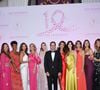 C'est une bien triste nouvelle que vient d'annoncer Cindy Fabre
Chloé Mortaud (enceinte), Marine Lorphelin, Nathalie Marquay (robe Christophe Guillarmé) , Corinne Coman (robe Christophe Guillarmé) , Indira Ampiot, Sylvie Tellier, Maeva Coucke, Vincent Pimont (directeur de l’hôtel The Peninsula Paris), Diane Leyre, Mareva Galanter, Mélody Vilbert, Camille Cerf, Sophie Thalmann, Clémence Botino et Amandine Petit - Photocall du 5ème gala de charité de l'association "Les Bonnes Fées" à l'occasion de la campagne mondiale "Octobre Rose" à l'hôtel Peninsula, Paris. . © Rachid Bellak/Bestimage