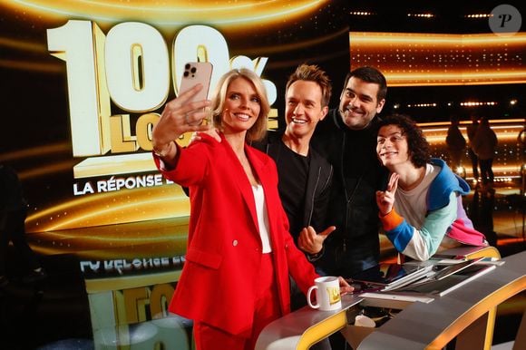 Le programme a atteint la troisième meilleure audience de la soirée, rassemblant 2,72 millions de téléspectateurs, soit 17,2 % du public de 4 ans et plus. 

Exclusif  - Sylvie Tellier, Cyril Féraud, Matthieu Lartot, Roman Doduik - Enregistrement de l'émission "100% logique" présentée par C. Feraud et qui sera diffusée le 5 avril 2024 au Studio du Lendit à Saint-Denis, France, le 20 décembre 2024. © Christophe Clovis / Bestimage