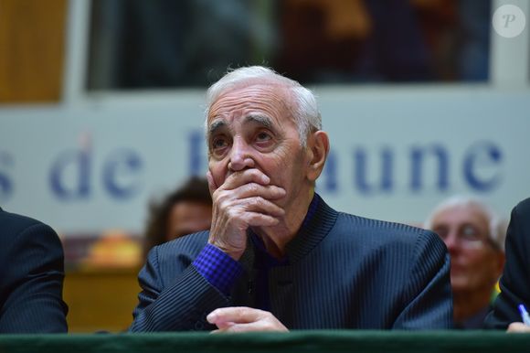 Charles Aznavour durant la 157ème vente aux enchères des vins des Hospices de Beaune à Beaune le 19 novembre 2017. © Giancarlo Gorassini/Bestimage