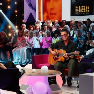 David Hallyday, Gérard Lanvin et son fils Manu lors de l'enregistrement de l'émission "Famille je vous aime" à Paris, France, le 15 avril 2025.

© Clovis-Gaffiot/Bestimage