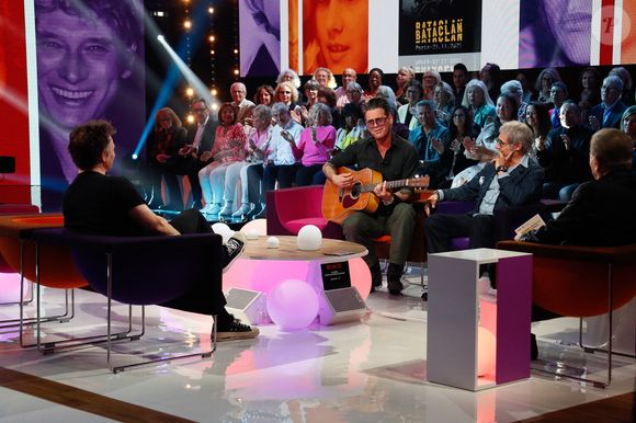 David Hallyday, Gérard Lanvin et son fils Manu lors de l'enregistrement de l'émission "Famille je vous aime" à Paris, France, le 15 avril 2025.

© Clovis-Gaffiot/Bestimage