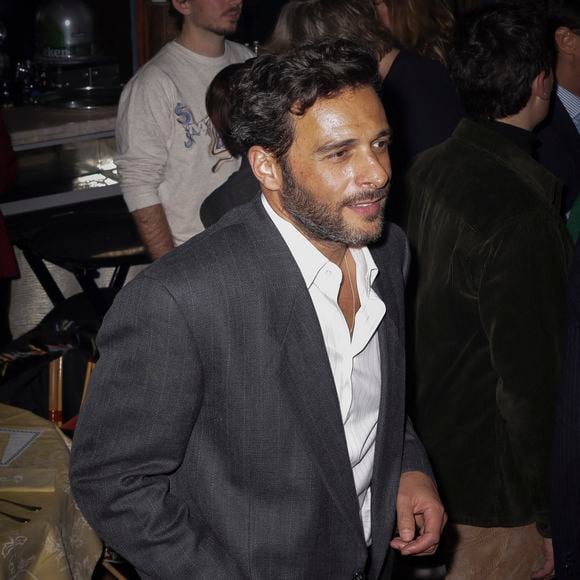 Exclusif - Yodelice (Maxime Nucci) lors de la 5ème édition de la soirée "Les jeudis de Sandra" au Café Lapérouse à Paris, France,  le 7 mars 2024. Hier soir, au coeur de Paris, dans l’enceinte du prestigieux restaurant du Café Lapérouse, s’est déroulée une soirée d’exception! Dino Zeitoun-Sisley, fils de la talentueuse Sandra Sisley, a célébré ses 16 ans, entouré de ses amis et de ceux qui l’ont vu grandir. Les frères et soeurs de Dino; Victor, Léo, Levin et Liv étaient de la partie ainsi que de nombreuses célébrités. Le couple star Maxime Nucci et Isabelle Ithurburu étaient présents, ainsi que l’actrice Axelle Laffont, la réalisatrice Lisa Azuelos, l’animatrice Laurie Cholewa, les acteurs Michael Cohen et Roby Schinasi, l’actrice Ariane Seguillon avec sa vape, la chanteuse Ellie Becker, la jeune comédienne Nina Mauricci, la productrice Hortense d’Estéve, la créatrice Gaëlle Constantini et bien-sûr l’acteur Tomer Sisley, beau-père du prince de la soirée! Un événement important et réussi pour Sandra Sisley, créatrice du concept phare « Les jeudis de Sandra », des soirées chics et festives où les célébrités parisiennes se retrouvent pour assister à un superbe live au piano! Ce jeudi 7 mars restera mémorable pour beaucoup, mais la prochaine édition des jeudis de Sandra est proche, elle se déroulera le 21 mars prochain. On se réjouit déjà, c’est le rendez-vous incontournable des jeudis à Paris. © Jack Tribeca/Bestimage