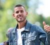 Les plaignants évoquent des conditions de travail dégradantes et des violences psychologiques.

Lucas Hernandez - Les joueurs de l'équipe de France de football ont soigné leur style vestimentaire pour leur arrivée au centre national du football de Clairefontaine-en-Yveline, France, le 1er septembre 2025. Pierre Perusseau/Bestimage