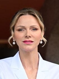 Charlene sans le prince Albert pour un moment solennel et chargé d'émotion à la Cathédrale de Monaco