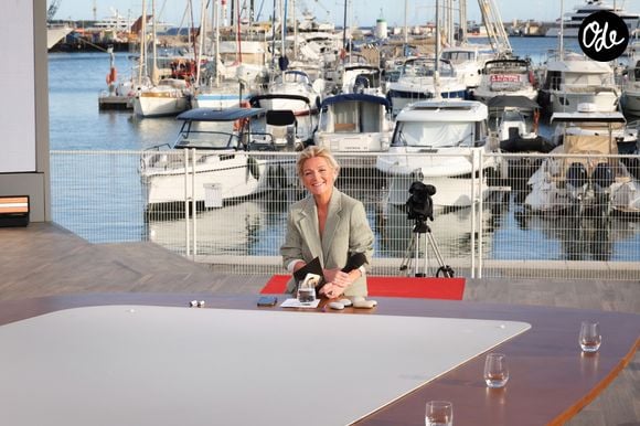 Exclusif - Anne-Elisabeth Lemoine - Plateau de l'émission "C à vous" lors du 79ème Festival International du Film de Cannes le 14 mai 2026. © Jack Tribeca / Bestimage