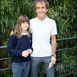 Alain Prost est le père de Victoria, une jolie brune de 28 ans

Archives - Alain Prost et Victoria Prost à Roland-Garros en juin 2009. RINDOFF-JACOVIDES / BESTIMAGE