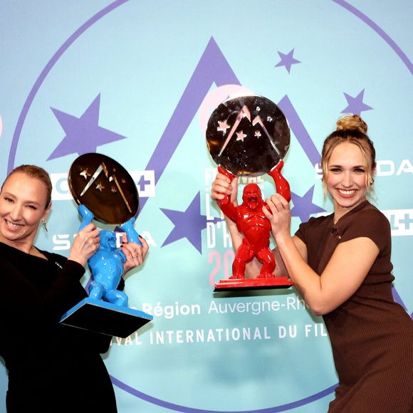 Elle craignait de paraître "moins marrante" et de ne plus être invitée en soirée.

Audrey Lamy et Chloé Jouannet, Prix du Court Métrage (ex-aequo) pour "Allez ma Fille" au photocall des lauréats après la cérémonie de clôture du 27ème Festival International du Film de Comédie de l'Alpe d'Huez, France, le 20 janvier 2024.

© Dominique Jacovides/Bestimage