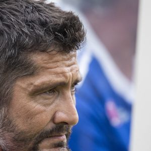 Bixente Lizarazu lors du match d'inauguration du stade Charles de Gaulle à Colombey-les-Deux-Églises entre le Variétés Club de France et le club local le 6 juin 2021. Ce match contre le FC Colombey a été joué au profit de la Fondation Anne-de-Gaulle

© Pierre Perusseau / Bestimage