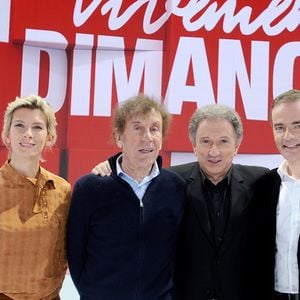 Exclusif - François Morel, Hélène Gateau, Alain Souchon, Michel Drucker, Franck Ferrand, et Vincent Delerm - Enregistrement de l'émission "Vivement Dimanche" présentée par M.Drucker et diffusée le 27 octobre 2019 sur France 2. Le 21 octobre 2019 © Guillaume Gaffiot / Bestimage