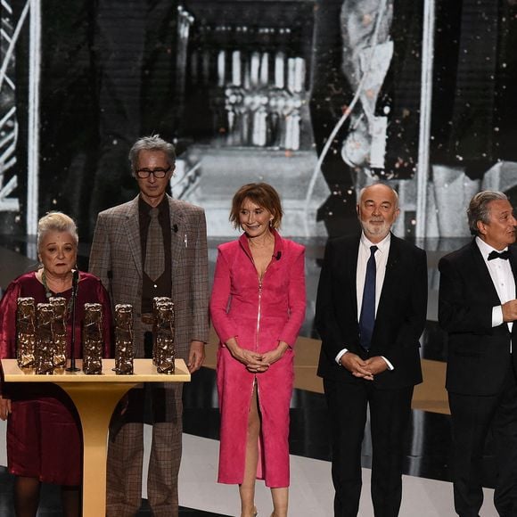 En 2021, Marie-Anne et ses amis du Splendid ont reçu un César.

Le réalisateur et acteur français Michel Blanc, l'actrice française Marie-Anne Chazel, l'acteur français Gérard Jugnot, l'acteur français Christian Clavier, l'acteur français Thierry Lhermitte et l'actrice française Josiane Balasko lors de la 46e édition de la cérémonie des César du cinéma à l'Olympia à Paris, France, le 12 mars 2021. Photo par Dominique Charriau/Pool/ABACAPRESS.COM