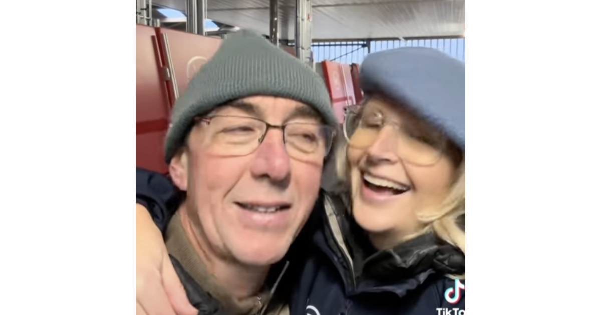 Mickaël (L’amour est dans le pré) et Nadia bientôt mariés : immersion dans leur quotidien à la ferme