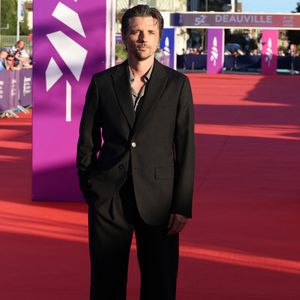 Raphaël Personnaz - Arrivées à la cérémonie de clôture de la 52ème édition du Festival du Cinéma Américain de Deauville le 12 septembre 2026. © Denis Guignebourg / Bestimage
