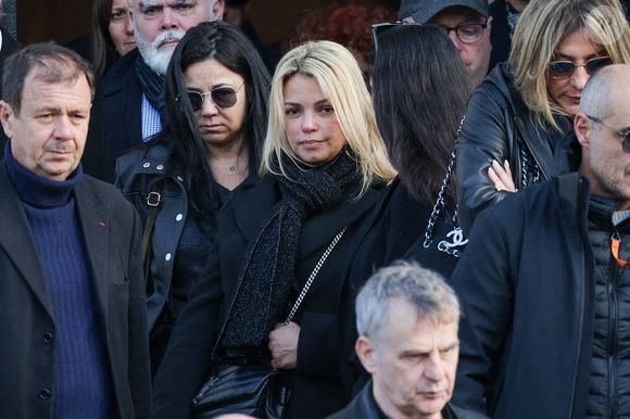 Séverine Ferrer à la sortie des obsèques d'Emilie Dequenne au cimetière Père Lachaise à Paris, France, le 26 mars 2025. © Cyril Moreau/Bestimage