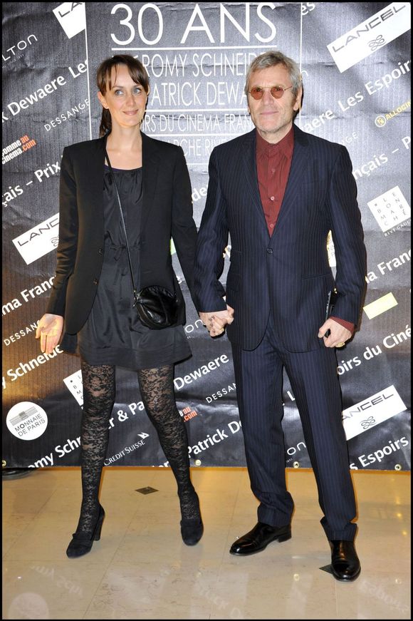 Tchéky Karyo et sa compagne Valérie Kéruzoré le 4 avril 2011
Bestimage