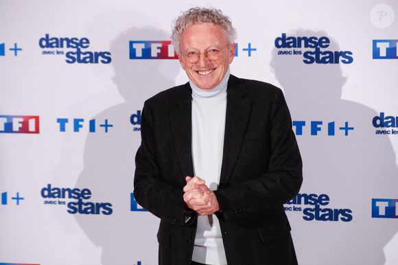 Nelson Monfort - Photocall de lancement de la saison 2025 de "Danse avec les stars" (DALS) au siège de  TF1 à Boulogne-Billancourt, France, le 16 janvier 2025. © Christophe Clovis / Bestimage