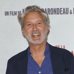 Antoine de Caunes - Première du film "De la Comédie-Française" au Grand Rex à Paris le 1er juin 2026. © Coadic Guirec/Bestimage