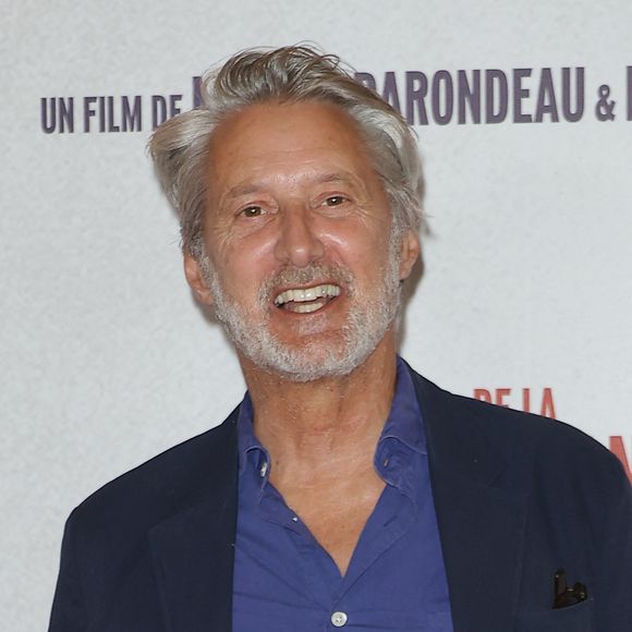 Antoine de Caunes - Première du film "De la Comédie-Française" au Grand Rex à Paris le 1er juin 2026. © Coadic Guirec/Bestimage