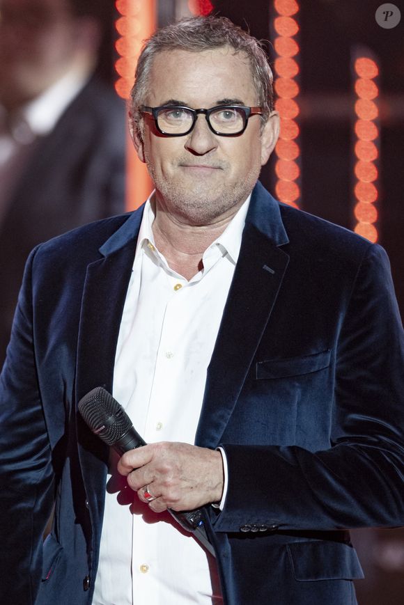 Mais peut-être pour la dernière fois car, selon les informations du "Parisien", l'animateur va annoncer se mettre en retrait du programme.

Exclusif - Christophe Dechavanne lors de l'enregistrement de la soirée "Les 30 ans du sidaction - la soirée événement" au Grand Rex à Paris diffusée le 23 mars 2024 sur France 2


© Cyril Moreau / Coadic Guirec / Bestimage