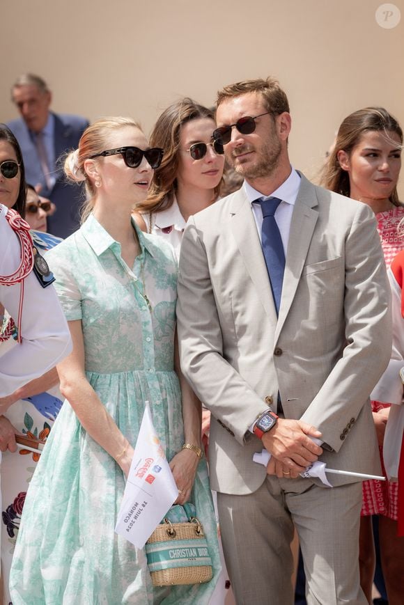 "Je vous aime et je vous épouserai", lui aurait-il lancé, sûr de lui.

Pierre Casiraghi, Beatrice Borromeo, Princess Caroline of Hanover (La princesse Caroline de Hanovre) lors du relais de la Flamme Olympique des Jeux olympiques d'été de Paris 2024 à Monaco, le 18 juin 2024. Paris se prépare à accueillir les XXXIIIèmes Jeux Olympiques d'été, du 26 juillet au 11 août 2024. Olivier Huitel/Pool Monaco/Bestimage
