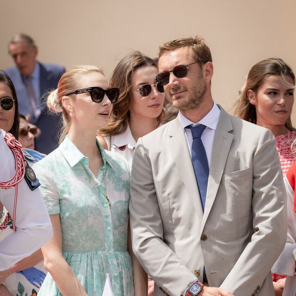 "Je vous aime et je vous épouserai", lui aurait-il lancé, sûr de lui.

Pierre Casiraghi, Beatrice Borromeo, Princess Caroline of Hanover (La princesse Caroline de Hanovre) lors du relais de la Flamme Olympique des Jeux olympiques d'été de Paris 2024 à Monaco, le 18 juin 2024. Paris se prépare à accueillir les XXXIIIèmes Jeux Olympiques d'été, du 26 juillet au 11 août 2024. Olivier Huitel/Pool Monaco/Bestimage