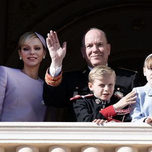 Plus de 200 convives prestigieux ont tenu à défendre sa cause.

Le Prince Albert II de Monaco, la Princesse Charlene de Monaco, le Prince Jacques, la Princesse Gabriella apparaissent au balcon du Palais de Monaco lors des célébrations de la Fête Nationale à Monte-Carlo, Monaco le 19 novembre 2024. Photo by David Niviere/ABACAPRESS.COM
