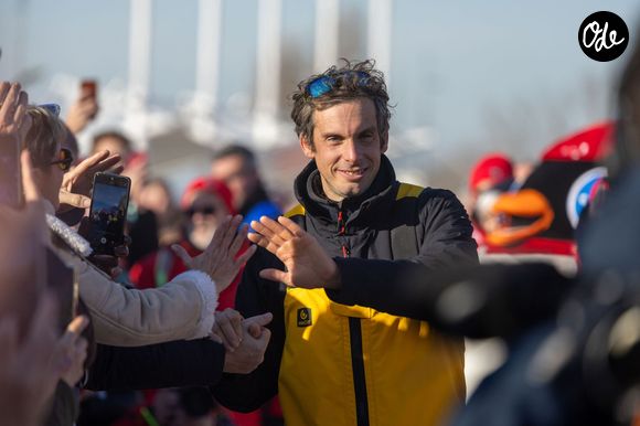 S'il avait caché la maladie dans un premier temps, il comptait bien s'en débarrasser 

Le skipper de Macif Charlie Dalin remporte la dixième édition du tour du monde en solitaire Vendée Globe en pulvérisant le record de l’épreuve en 64 jours, 19 heures 22 minutes et 49 secondes aux Sables-d'Olonne, en France, le 14 janvier 2025. © Alexis Courcoux/Psnewz/Bestimage