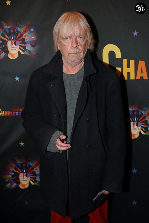 Élevé loin des projecteurs, il a choisi de suivre une voie artistique. 

Exclusif - Renaud - Célébrités au Concert de Robert Charlebois, « Robert en CharleboisScope » au Grand Rex à Paris France, le 2 Avril 2023. 

© Bertrand Rindoff / Bestimage
