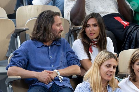 Joyce Jonathan et son compagnon Martial Paoli dans les tribunes (night session) lors des Internationaux de France de Tennis de Roland Garros 2025, le 3 juin 2025 à Paris. © Dominique Jacovides / Bestimage